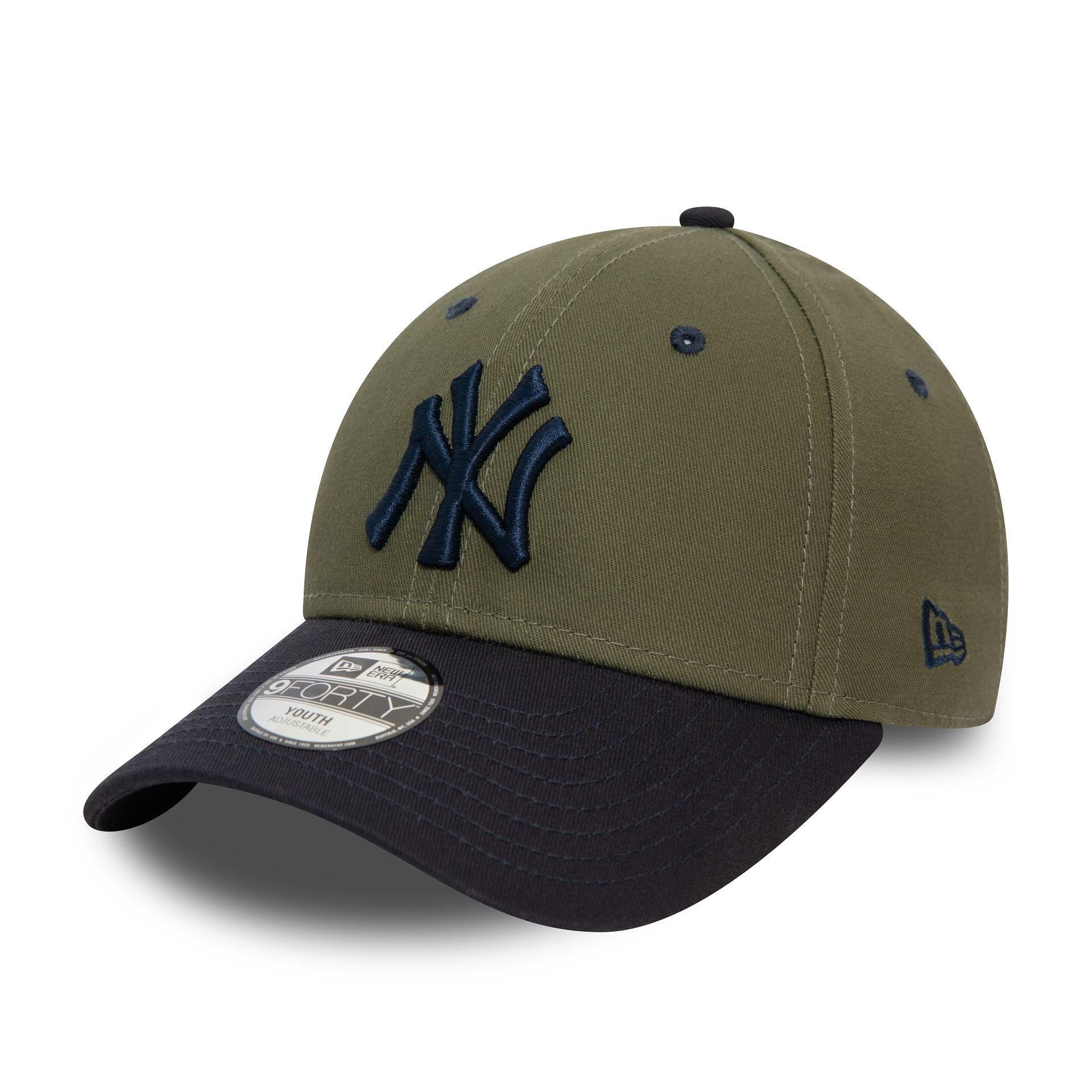 This is a New York Yankees Youth Contrast Khaki 9FORTY Adjustable Cap 1