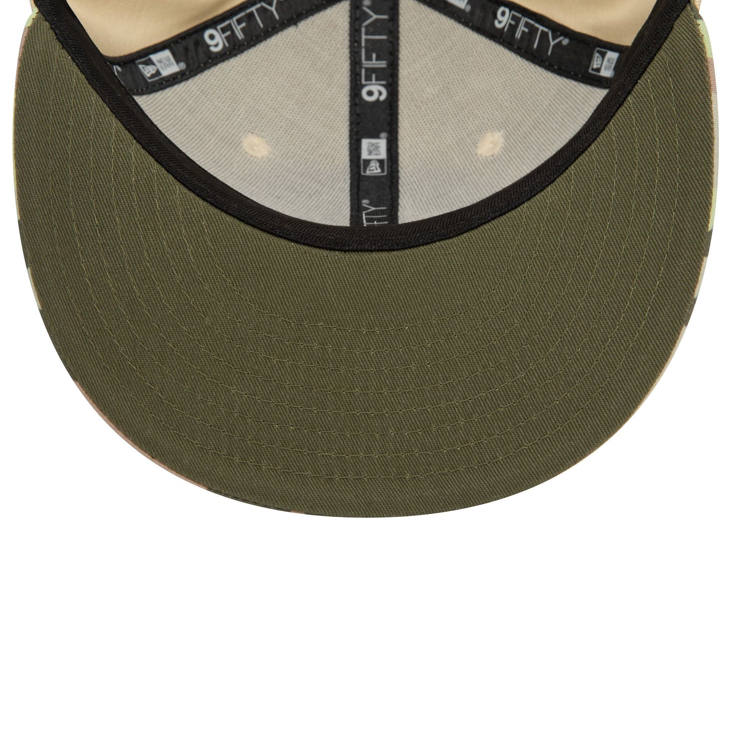 This is a New York Yankees Youth Contrast Light Beige 9FIFTY Snapback Cap 5