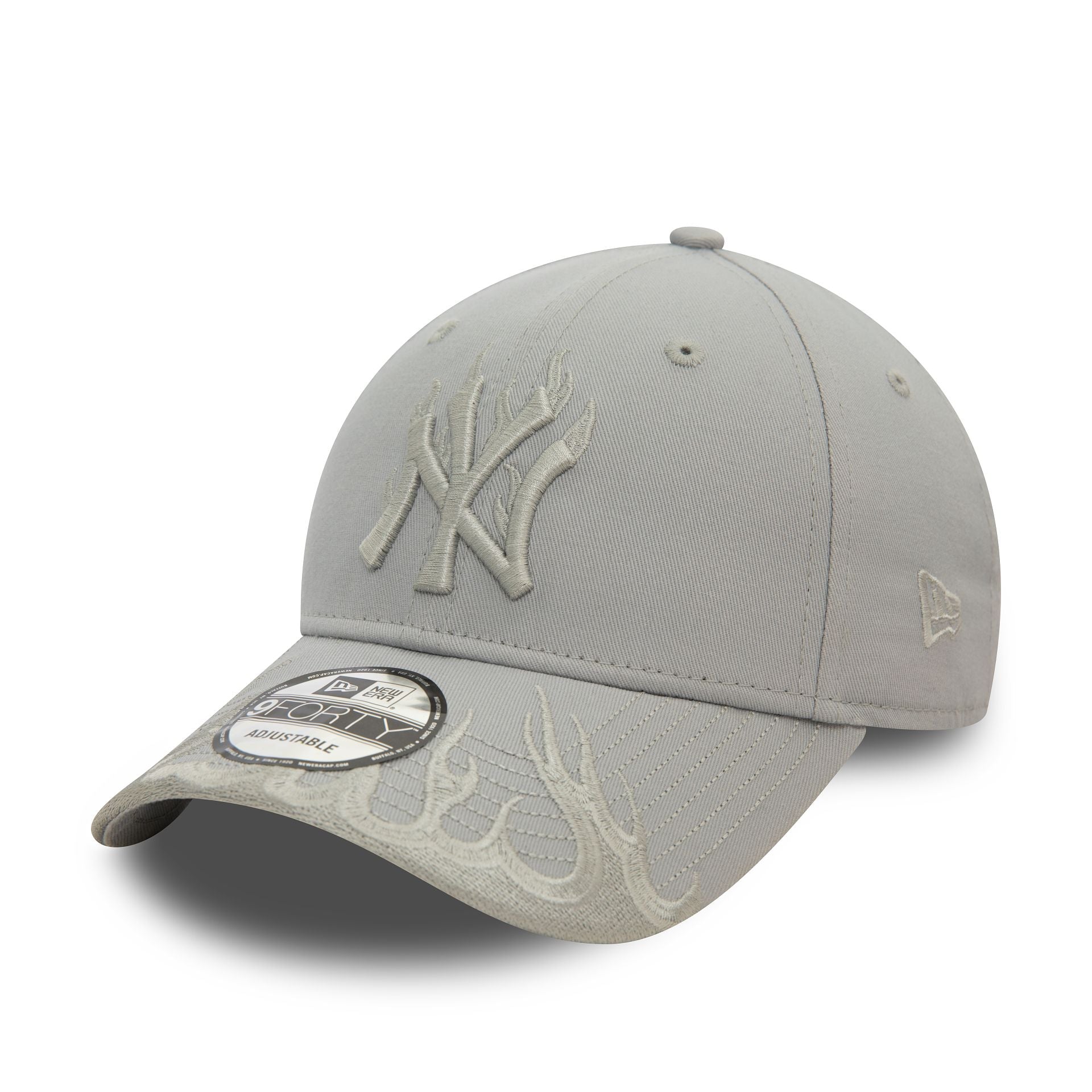 This is a New York Yankees MLB Flame Grey 9FORTY Adjustable Cap 1