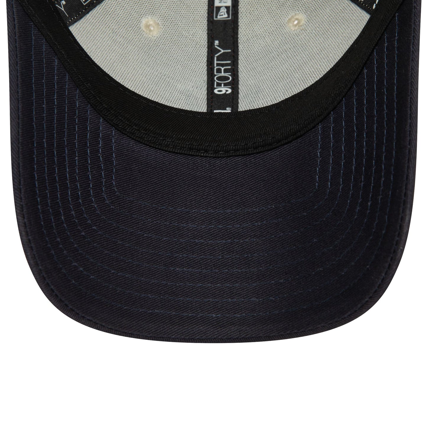 This is a New York Yankees World Series Navy 9FORTY Adjustable Cap 3