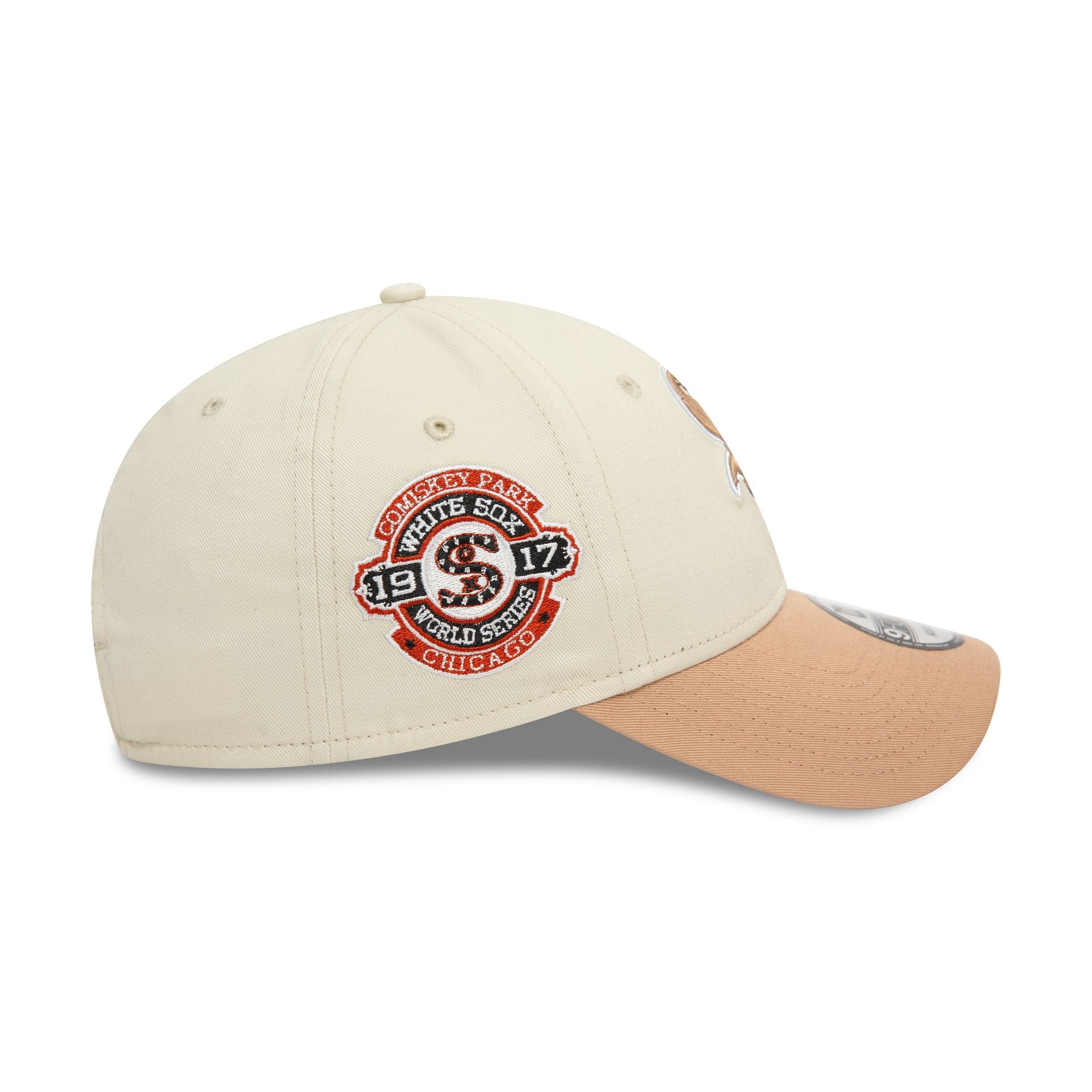 This is a Chicago White Sox World Series Beige 9FORTY Adjustable Cap 2