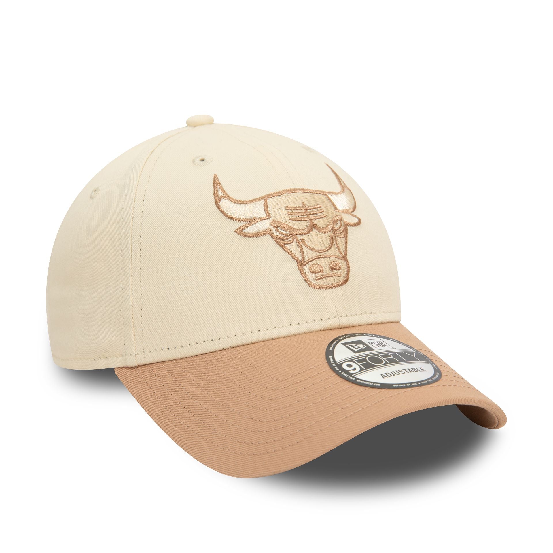 This is a Chicago Bulls Colour Block Light Beige 9FORTY Adjustable Cap 1