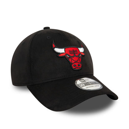 This is a Chicago Bulls Faux Suede Black 39THIRTY Stretch Fit Cap 3