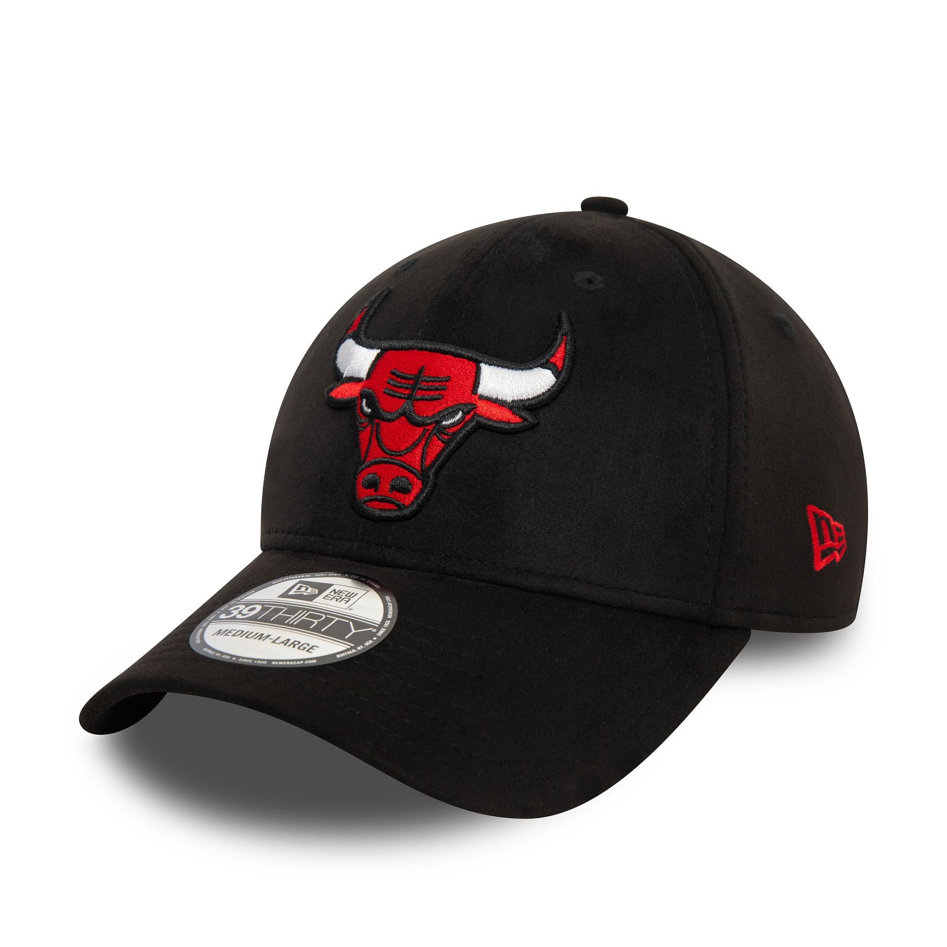 This is a Chicago Bulls Faux Suede Black 39THIRTY Stretch Fit Cap 1