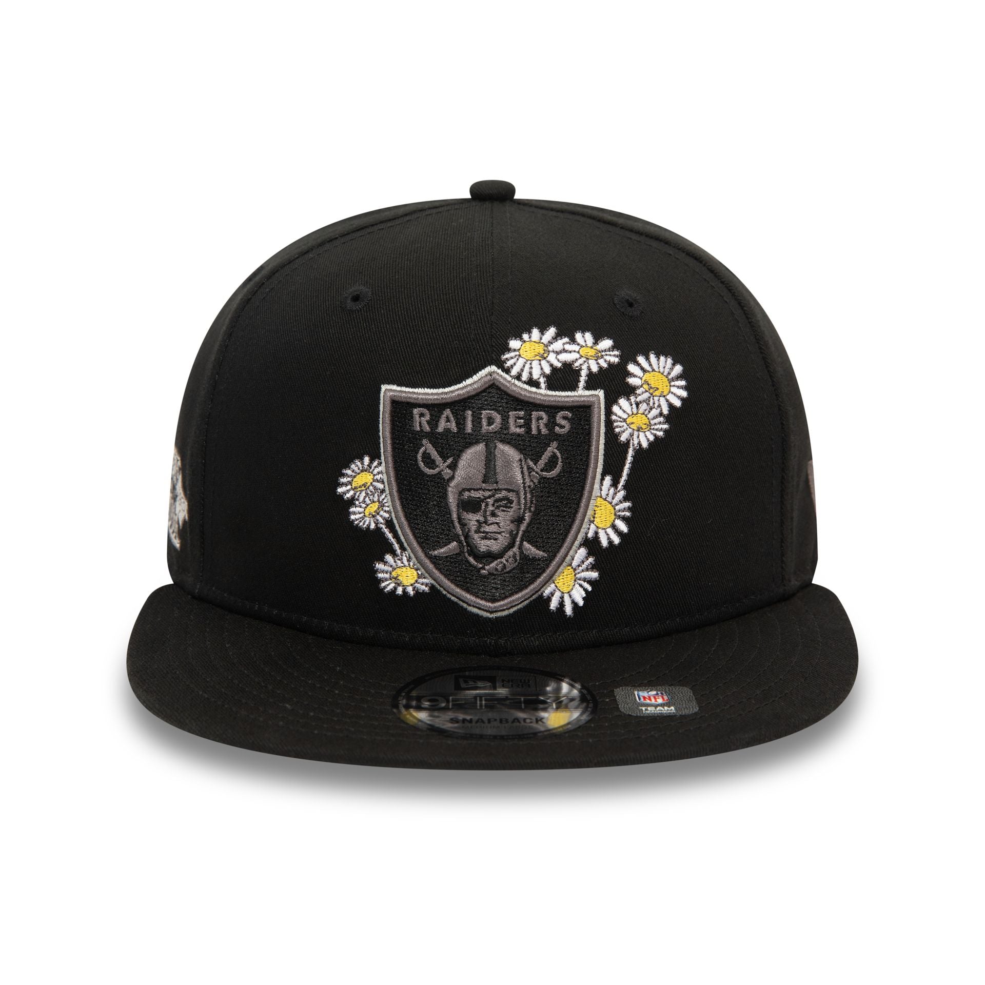 This is a Las Vegas Raiders Seasonal Flower Black 9FIFTY Snapback Cap 2