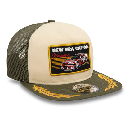 This is a New Era Motorsport Green Golfer Cap 4