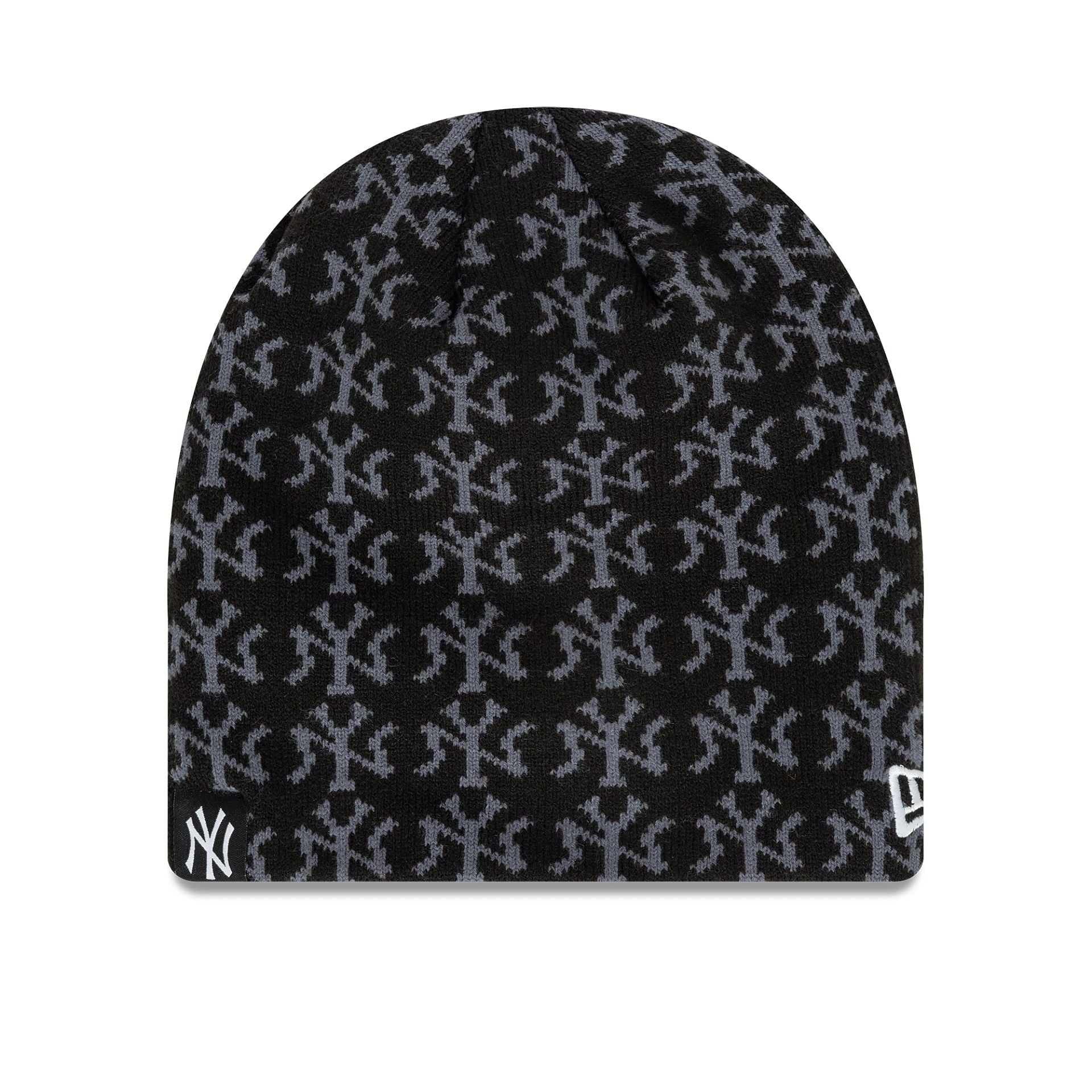 This is a New York Yankees Jacquard Black Skull Knit Beanie Hat 1