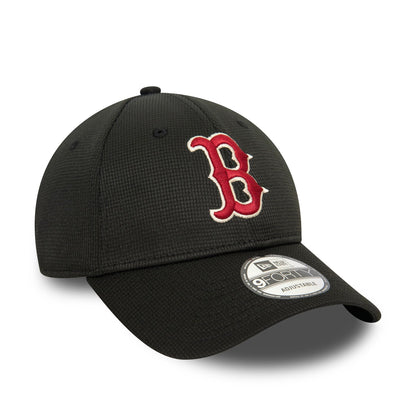 This is a Boston Red Sox Pivot Knit Black 9FORTY Adjustable Cap 3