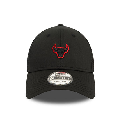 This is a Chicago Bulls Home Field Black 9FORTY Adjustable Trucker Cap 2