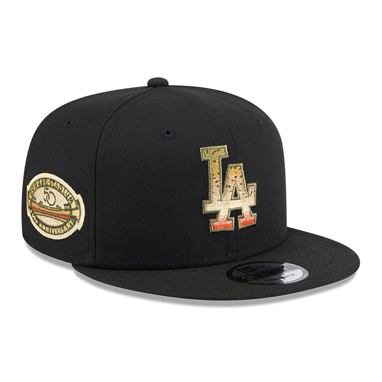 This is a LA Dodgers Animal Fill Black 9FIFTY Snapback Cap 1