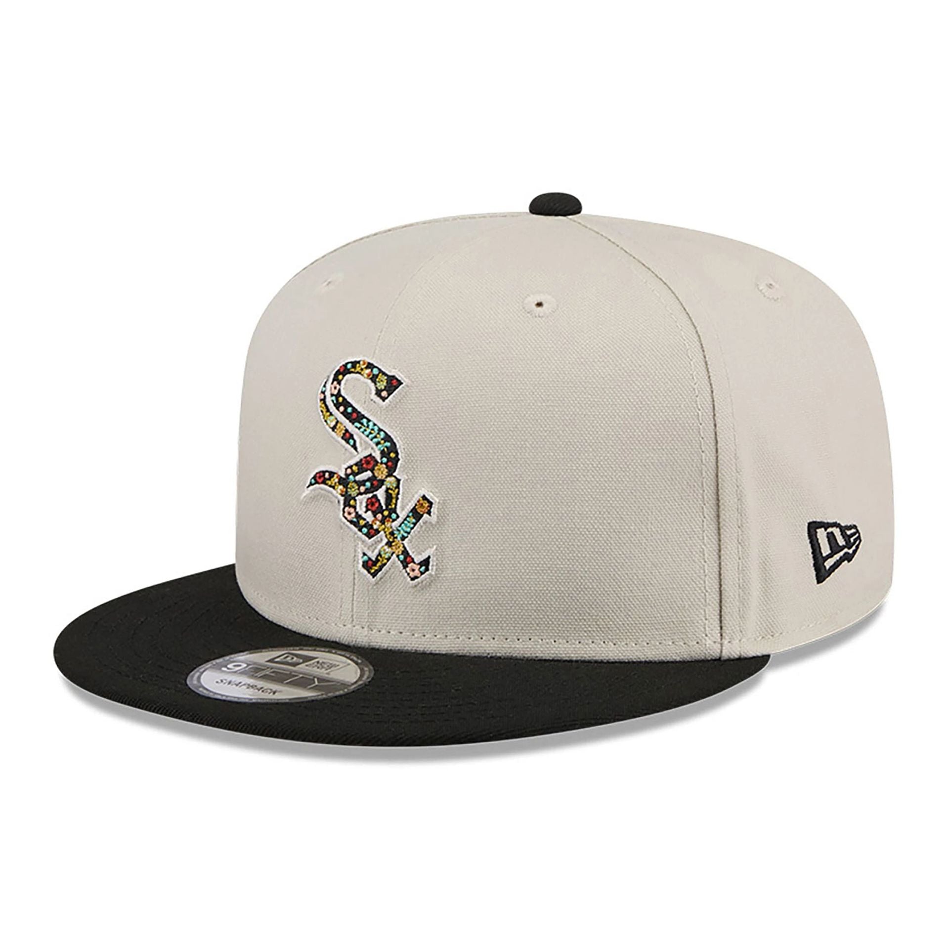 This is a Chicago White Sox Floral Fill Light Beige 9FIFTY Snapback Cap 4