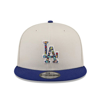 This is a LA Dodgers Floral Fill Light Beige 9FIFTY Snapback Cap 3