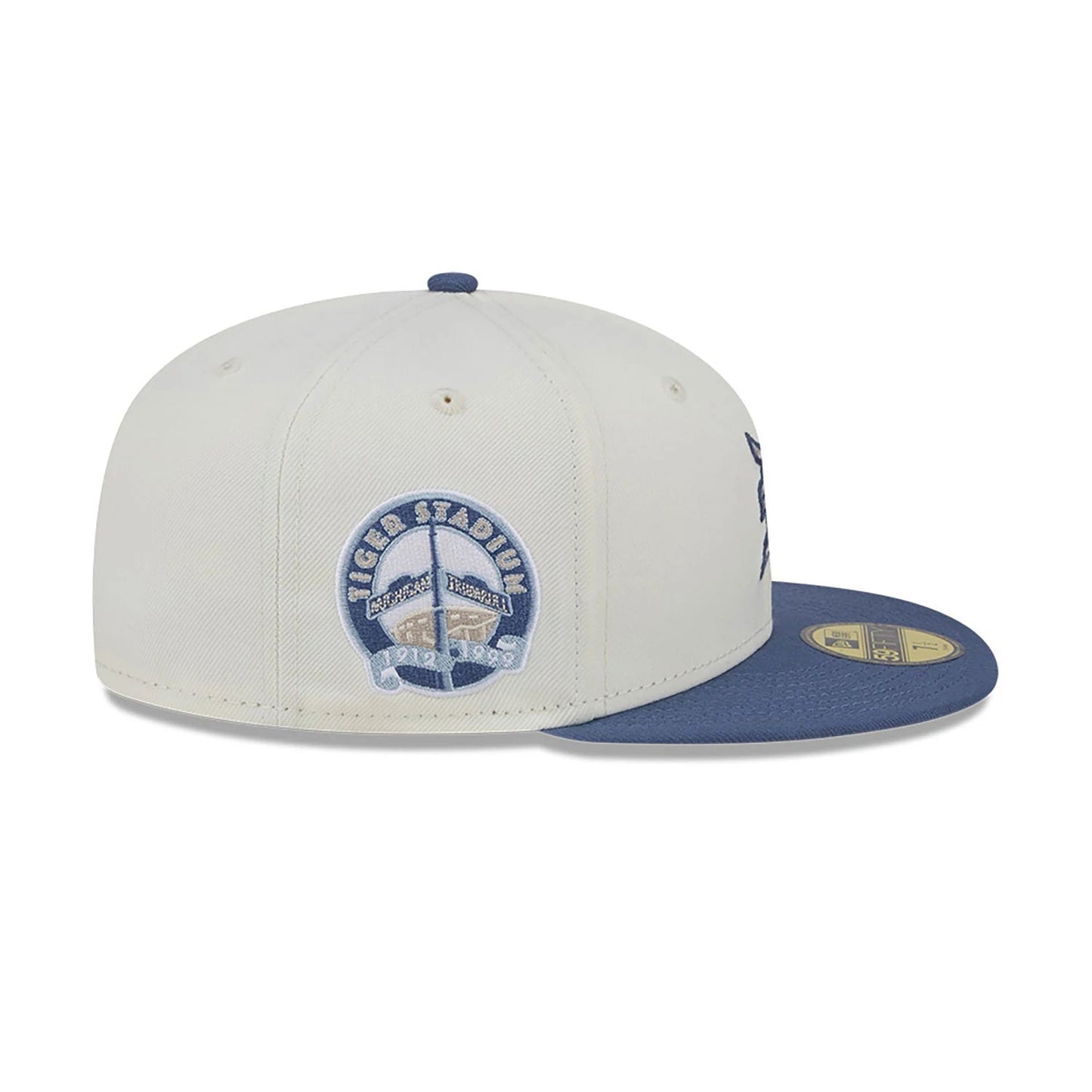 This is a Detroit Tigers Wavy Chainstitch White 59FIFTY Fitted Cap 6