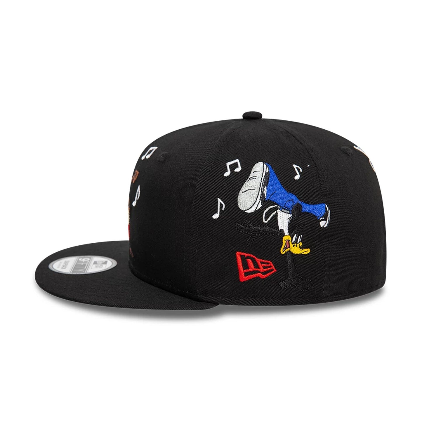 This is a Multi Character Team Looney Tunes Black 9FIFTY Snapback Cap 6