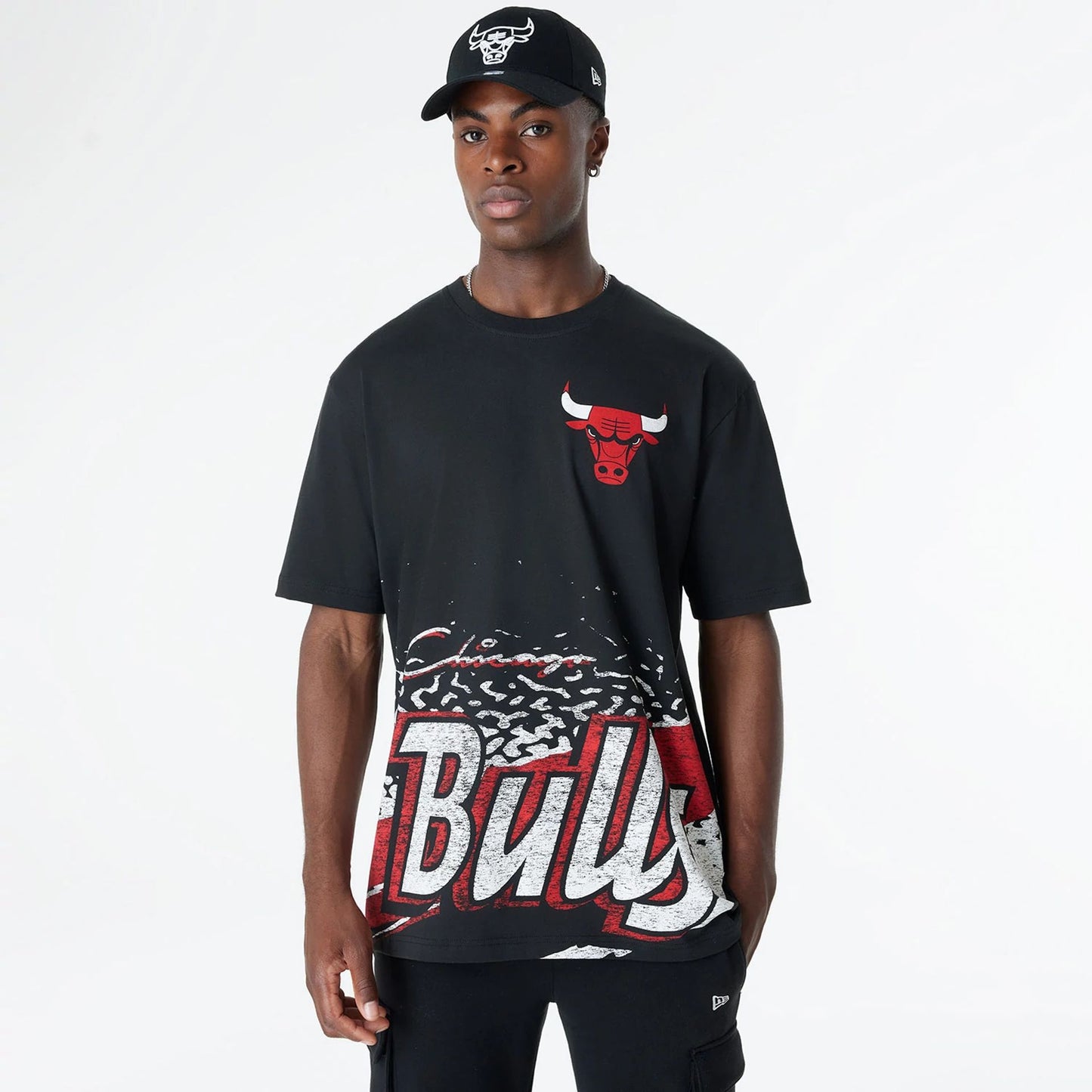 The Male model is wearing Chicago Bulls Sport Classic Black T-Shirt 1