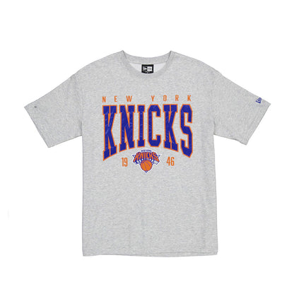 The Male model is wearing New York Knicks Sport Classic Grey T-Shirt 1