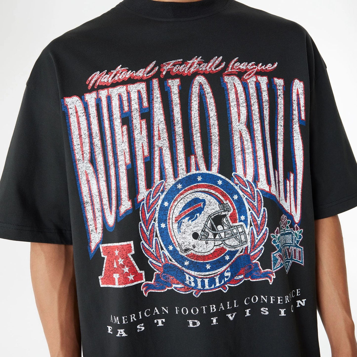 The Male model is wearing Buffalo Bills Oversized Essential Black Oversized T-Shirt 3