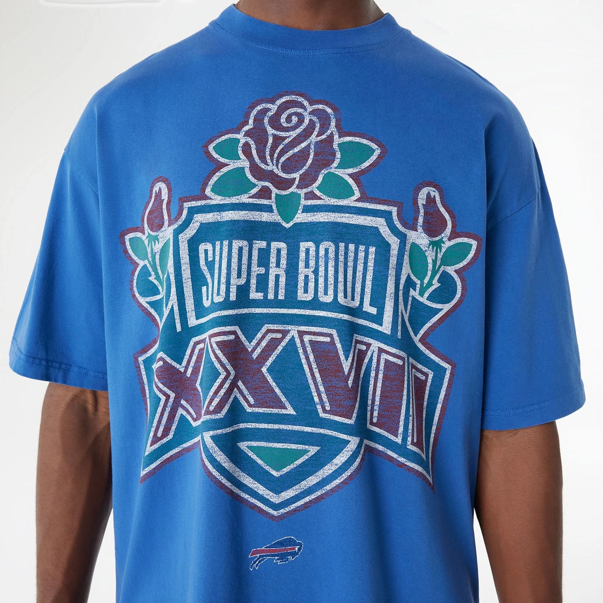 The Male model is wearing Buffalo Bills Oversized Essential Blue Oversized T-Shirt 5