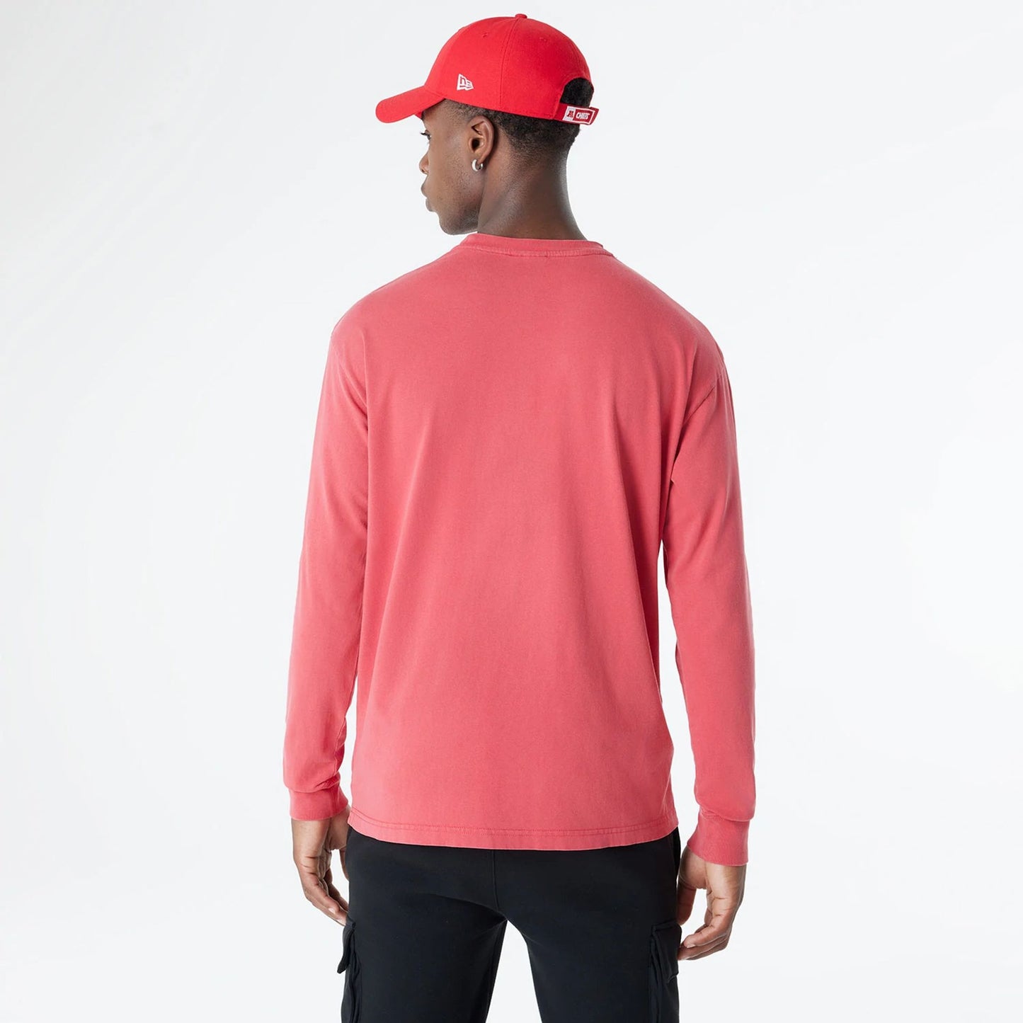 The Male model is wearing Kansas City Chiefs Oversized Essential Red Oversized Long Sleeve T-Shirt 2