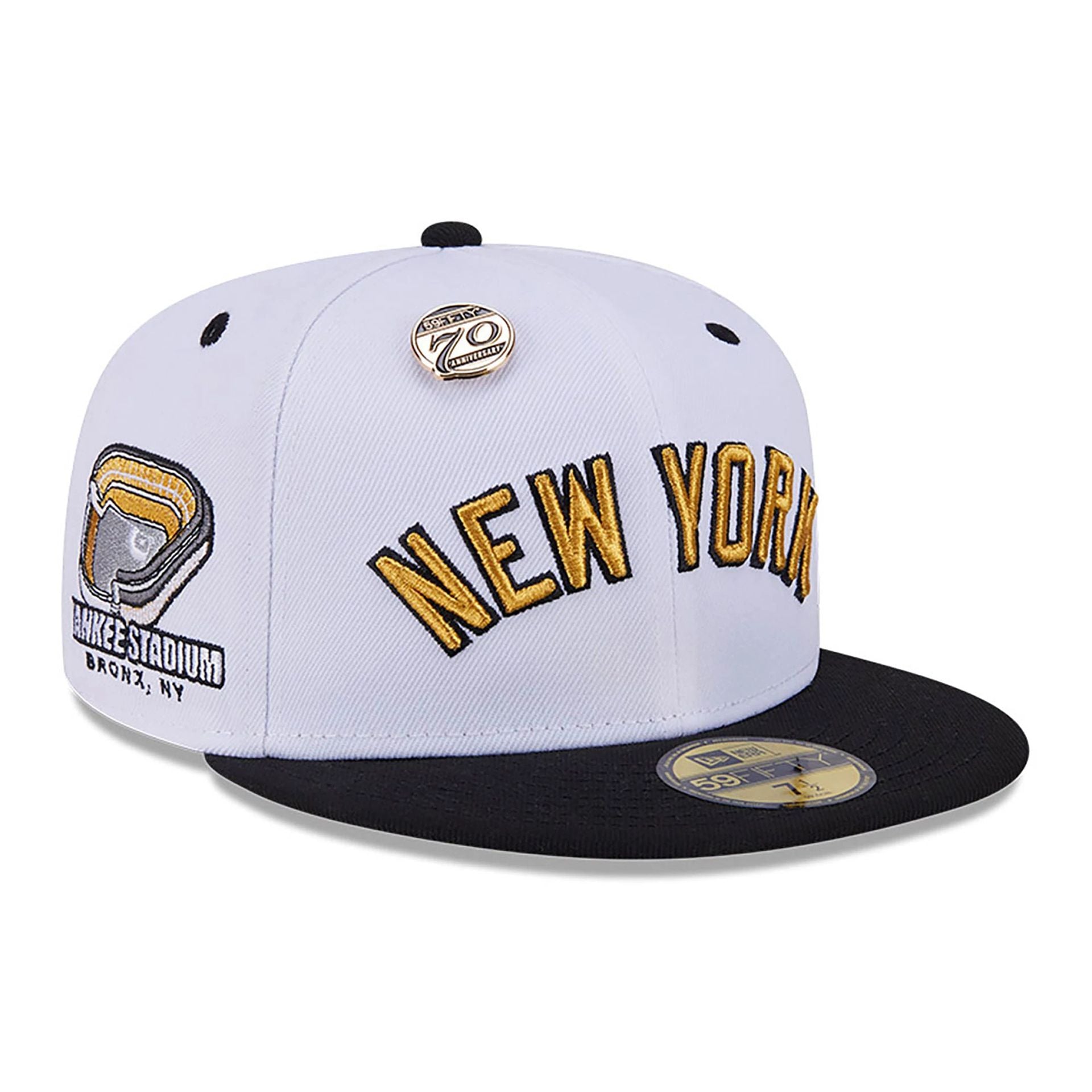 This is a New York Yankees 59FIFTY Day White 59FIFTY Fitted Cap 1