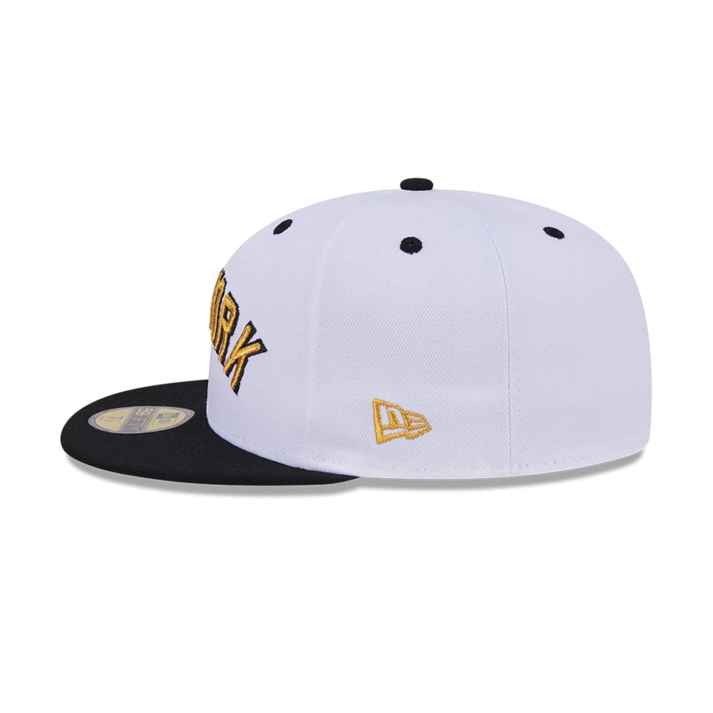 This is a New York Yankees 59FIFTY Day White 59FIFTY Fitted Cap 7