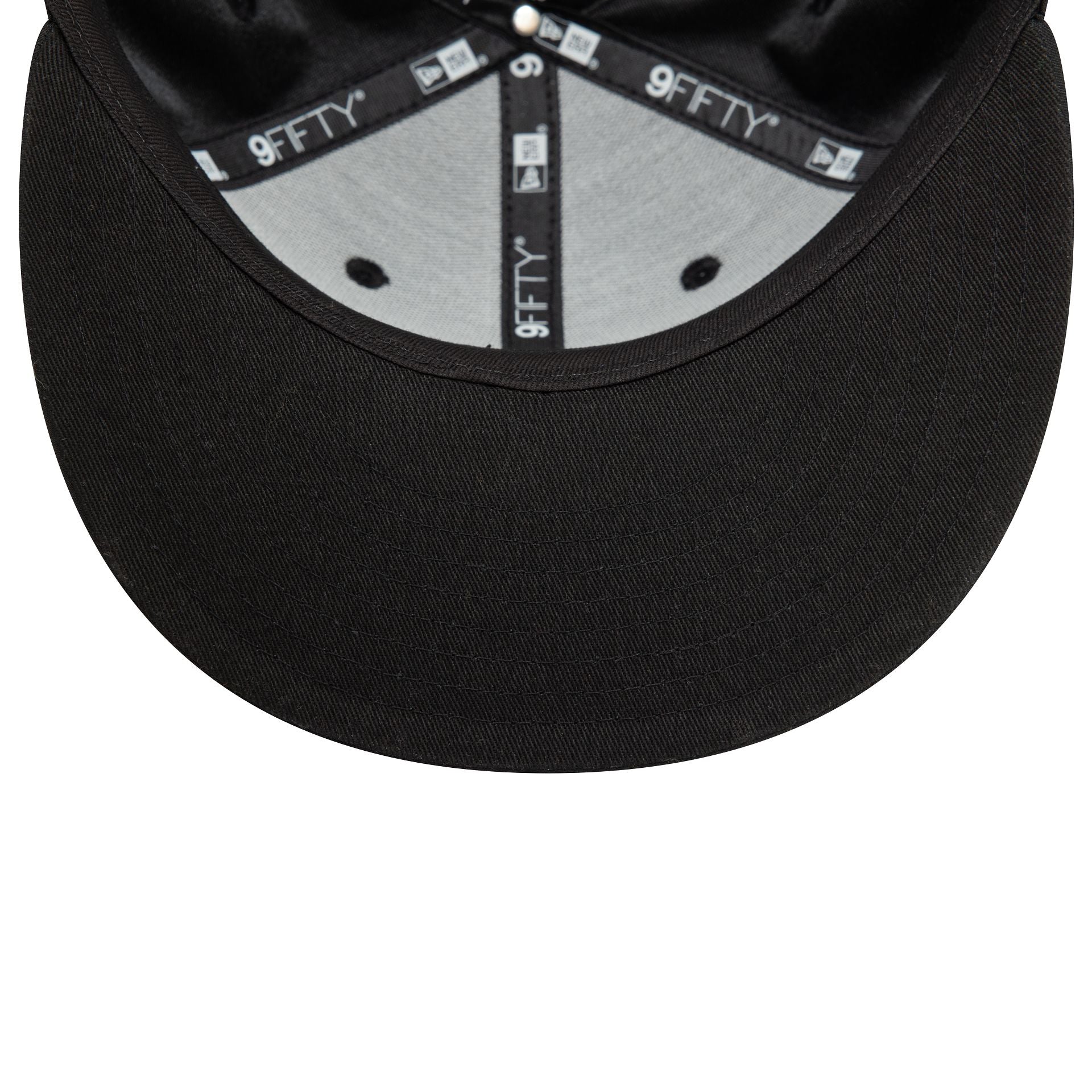 This is a AS Roma Featherweight Poly Black 9FIFTY Snapback Cap 5