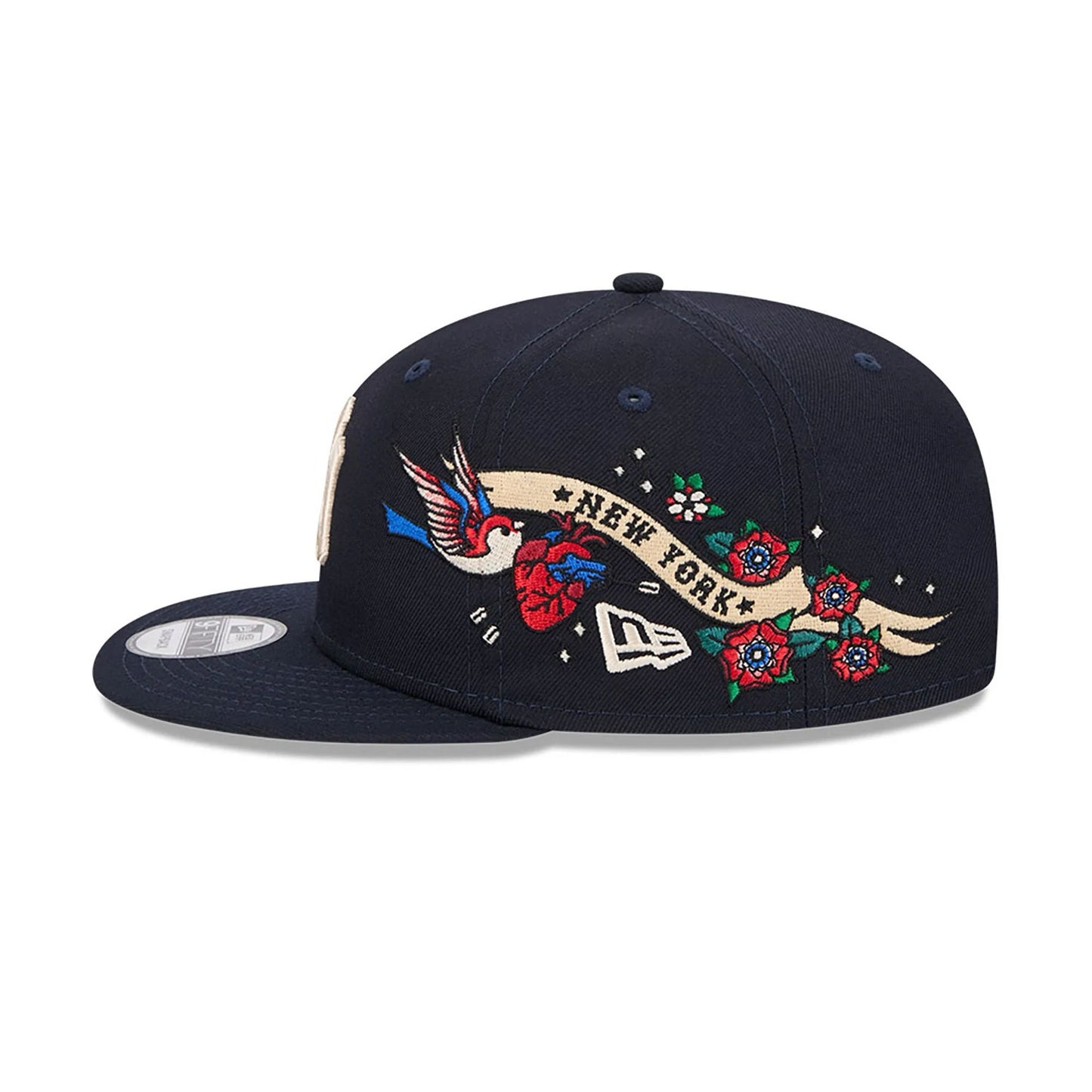 This is a New York Yankees City Art Black 9FIFTY Snapback Cap 7