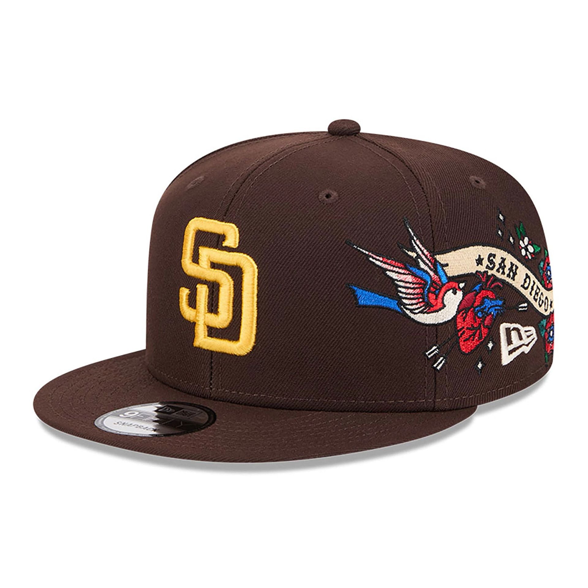 This is a San Diego Padres City Art Black 9FIFTY Snapback Cap 1