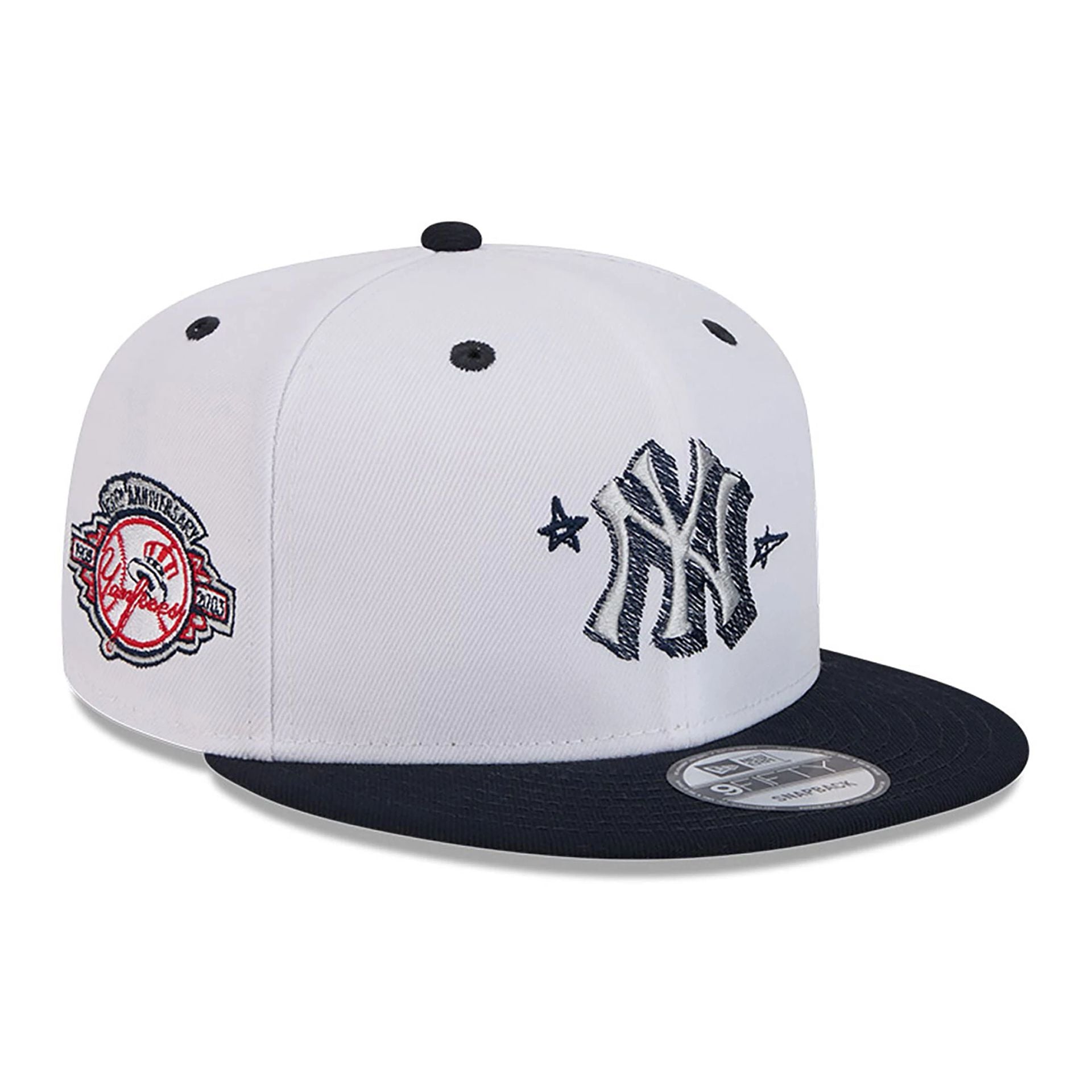 This is a New York Yankees Official Doodles White 9FIFTY Snapback Cap 1