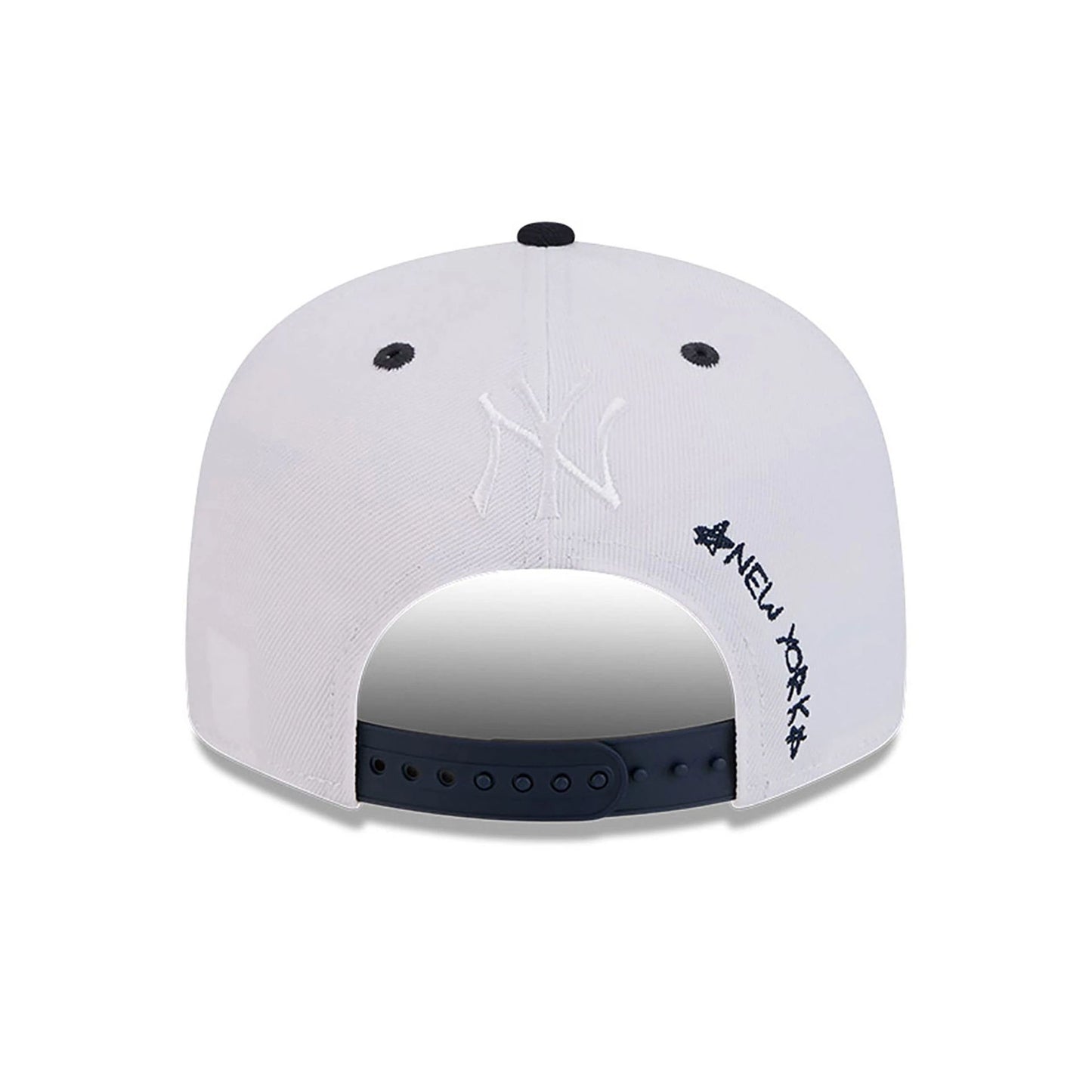 This is a New York Yankees Official Doodles White 9FIFTY Snapback Cap 5