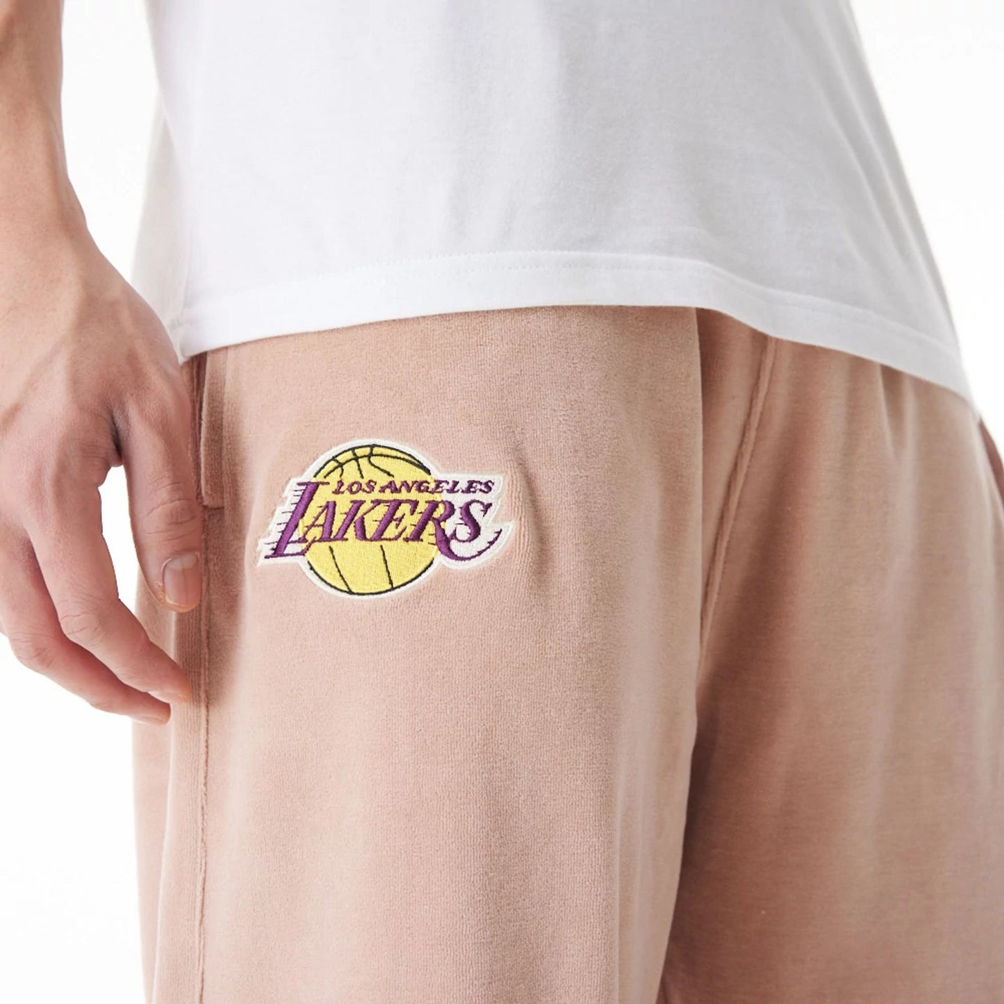 The Male model is wearing LA Lakers NBA Lifestyle Velour Beige Track Joggers  7