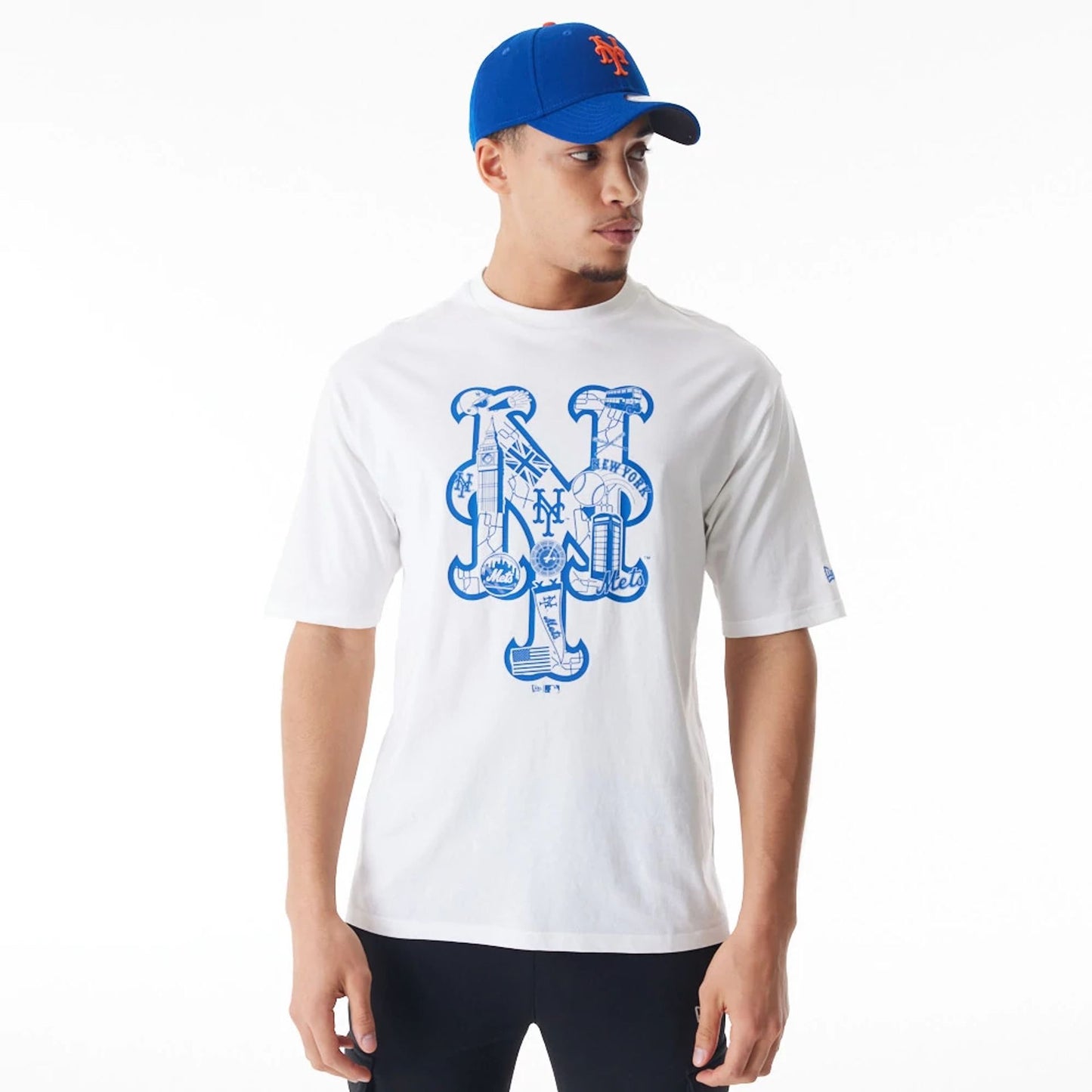 The Male model is wearing New York Mets MLB London Series 2024 City White Oversized T-Shirt 1