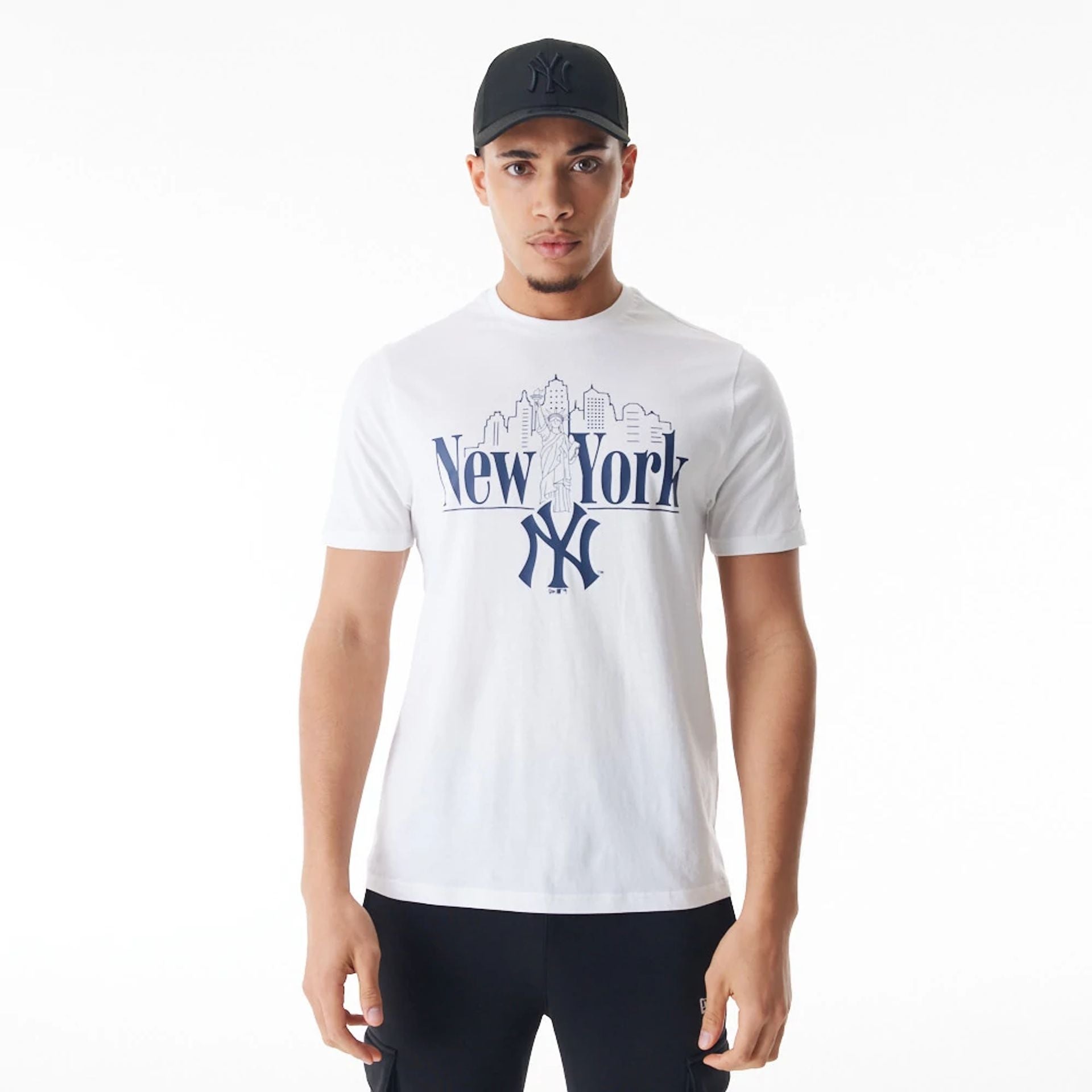 The Male model is wearing New York Yankees MLB Graphic White T-Shirt 1