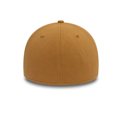 This is a New Era Flagged Essential Beige 39THIRTY Stretch Fit Cap 4