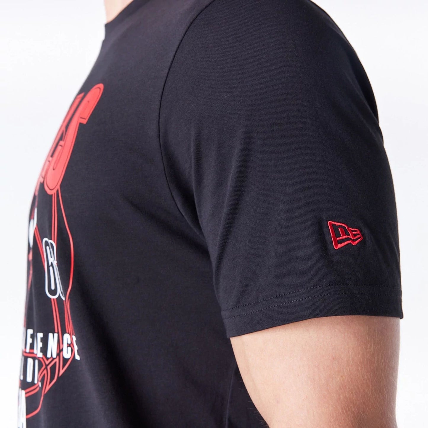 The Male model is wearing Chicago Bulls NBA Wordmark Graphic Black T-Shirt 3