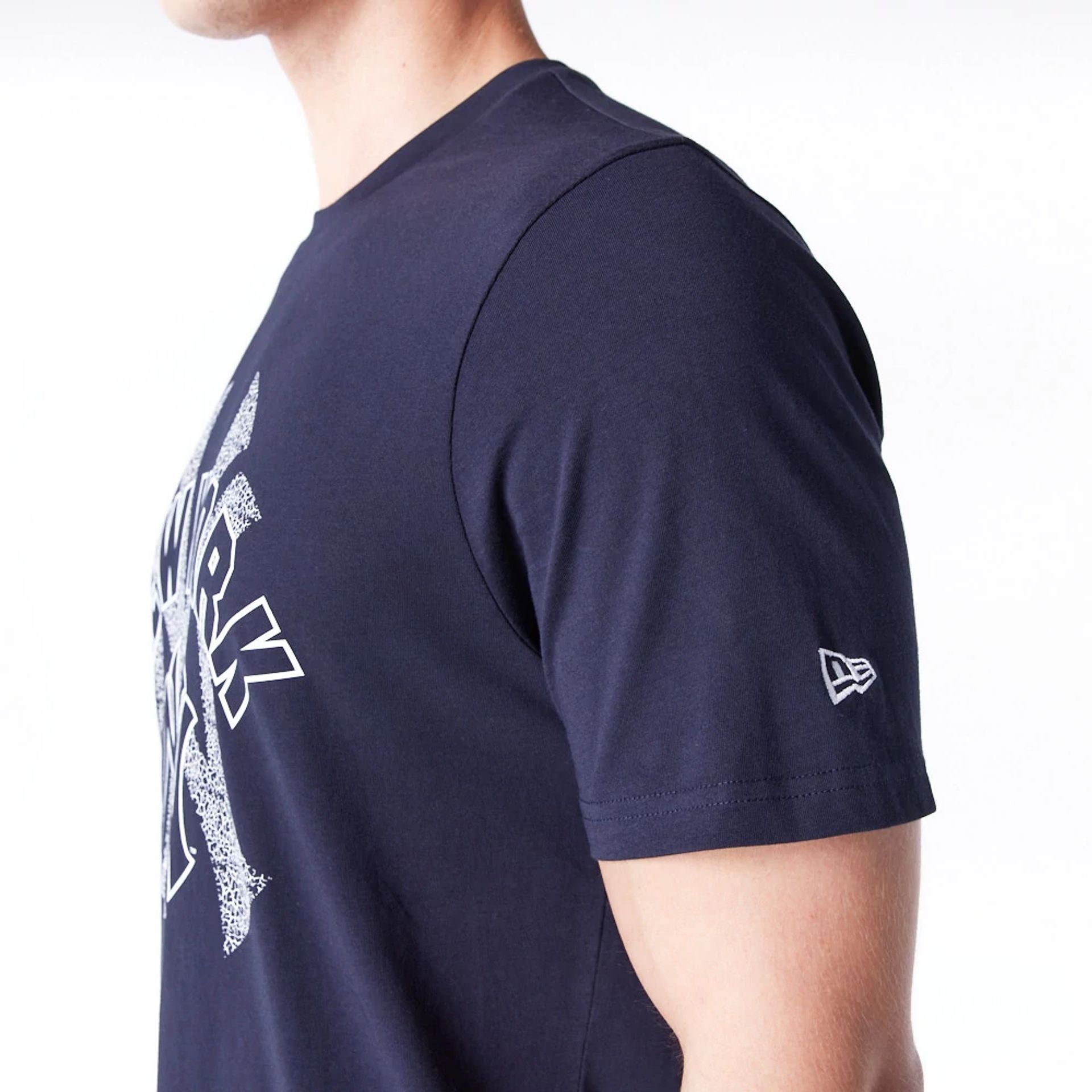 The Male model is wearing New York Yankees MLB Team Logo Graphic Navy T-Shirt 5