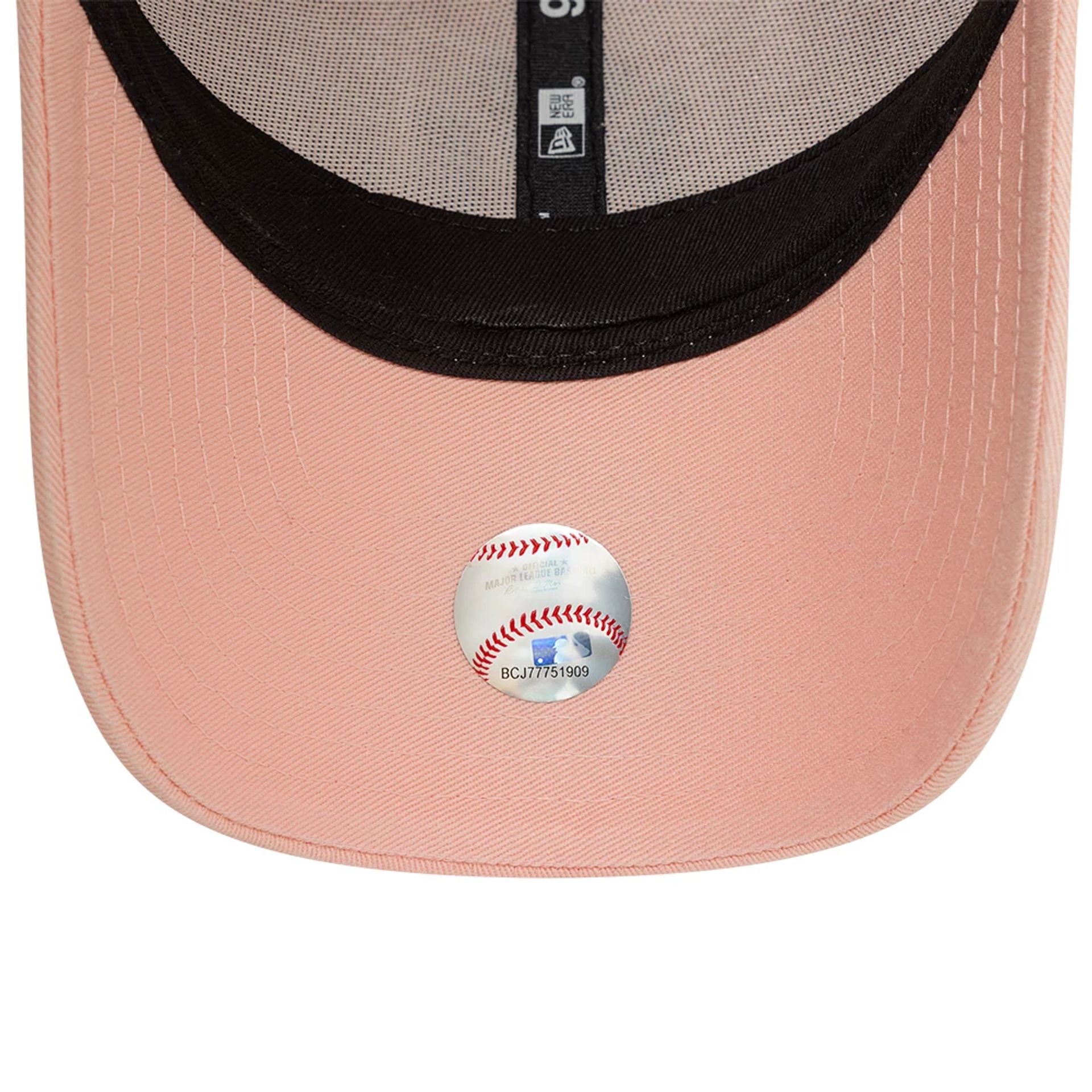 This is a New York Yankees MLB Washed Pastel Pastel Pink 9FORTY Adjustable Cap 2