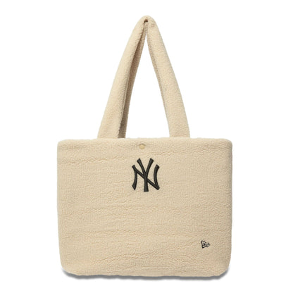 This is a New York Yankees Borg Cream Tote Bag 2