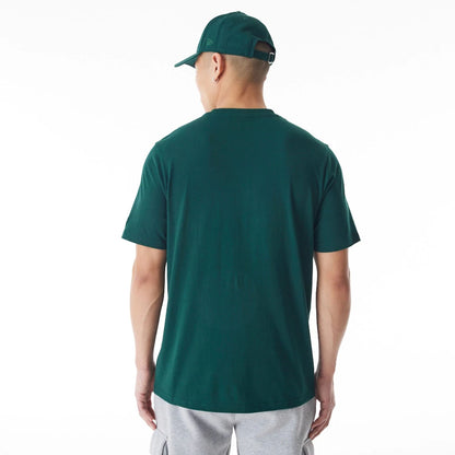 The Male model is wearing New York Yankees MLB Gradient Graphic Dark Green T-Shirt  2