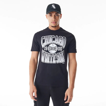 The Male model is wearing Chicago White Sox MLB Gradient Graphic Black T-Shirt  1