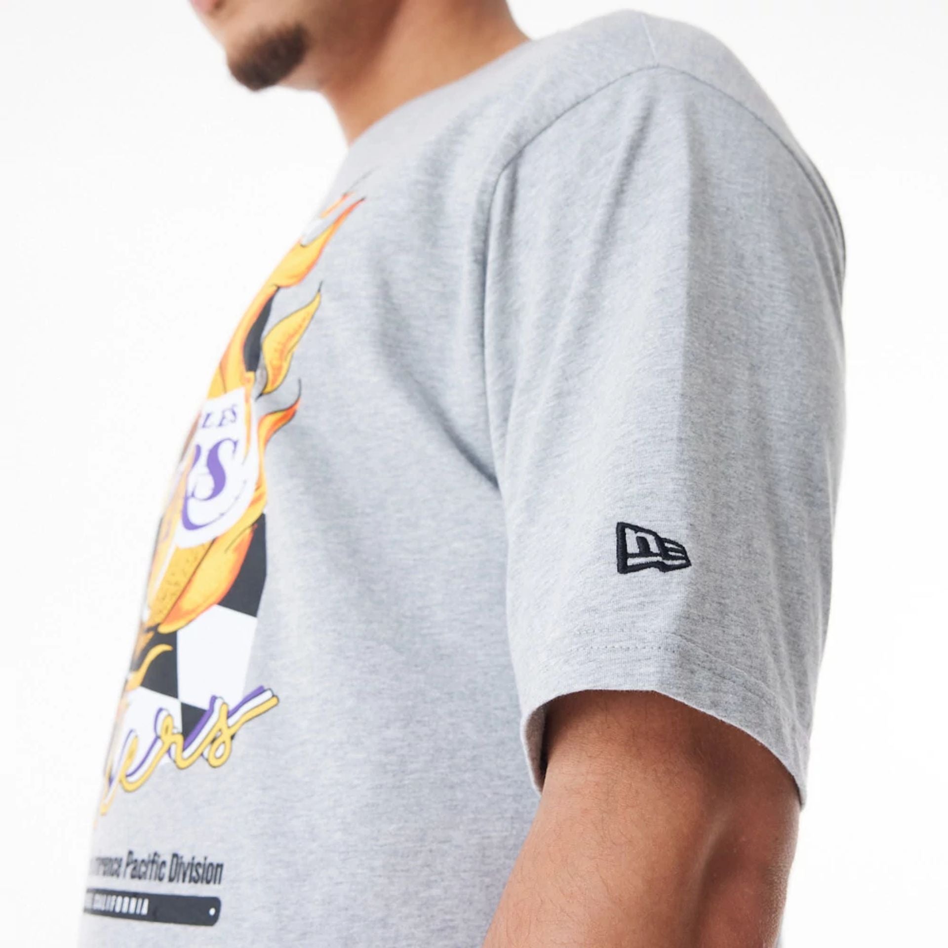 The Male model is wearing LA Lakers NBA Flame Print Grey Oversized T-Shirt  5