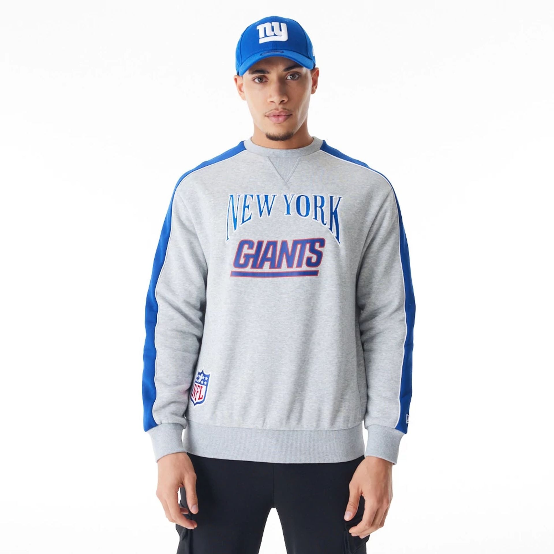 The Male model is wearing New York Giants NFL Graphic Grey Crew Neck Sweater  2