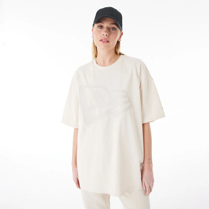 The Male model is wearing  New Era Flag Cream Oversized T-Shirt  3