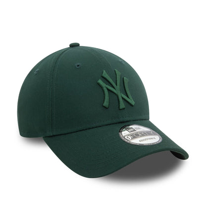 This is a New York Yankees League Essential Dark Green 9FORTY Adjustable Cap 3