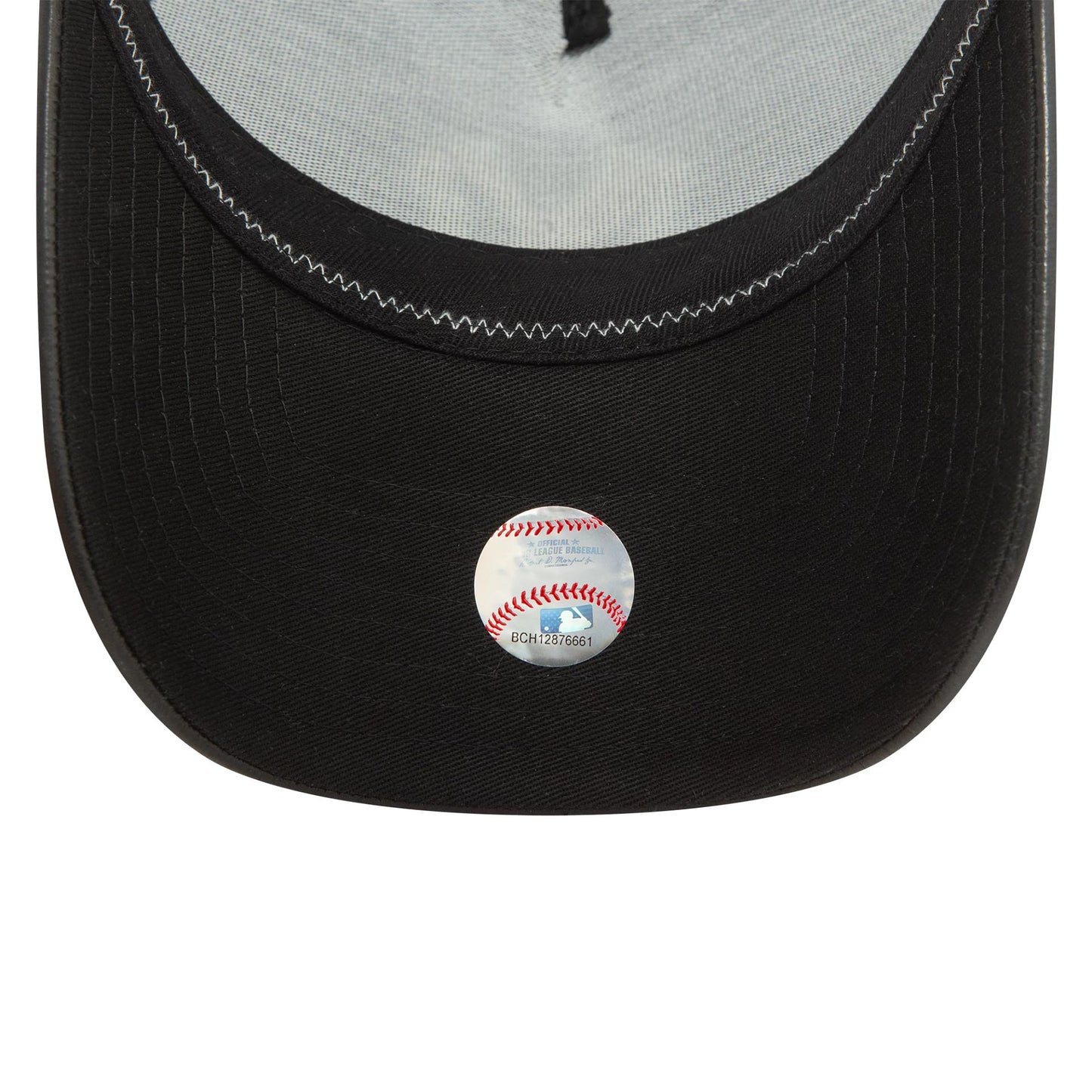 This is a New York Yankees Image Leather Black 9FORTY A-Frame Trucker Cap 5