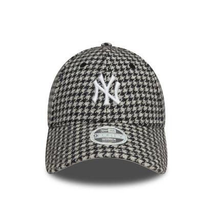 This is a New York Yankees Womens Houndstooth Black 9FORTY Adjustable Cap 2