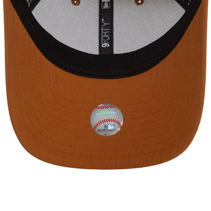 This is a New York Yankees Flawless Brown 9FORTY Adjustable Cap 5