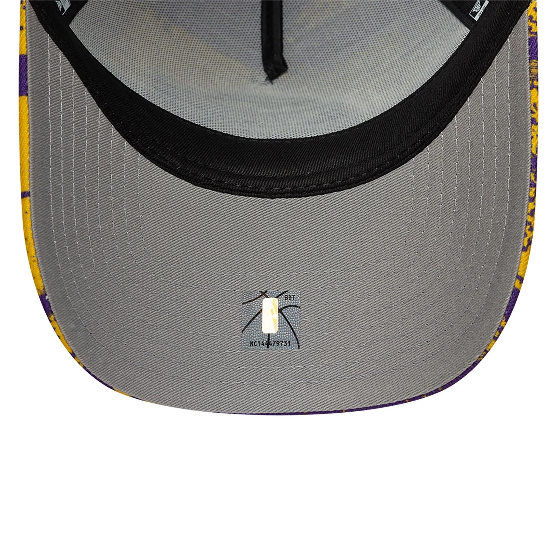 This is a LA Lakers NBA Tip Off Yellow 9FORTY A-Frame Adjustable Cap 2