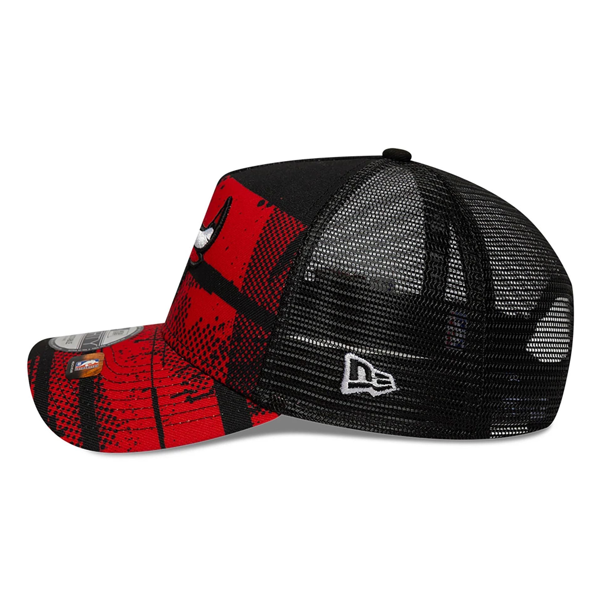 This is a Chicago Bulls NBA Tip Off Black 9FORTY A-Frame Adjustable Cap 7