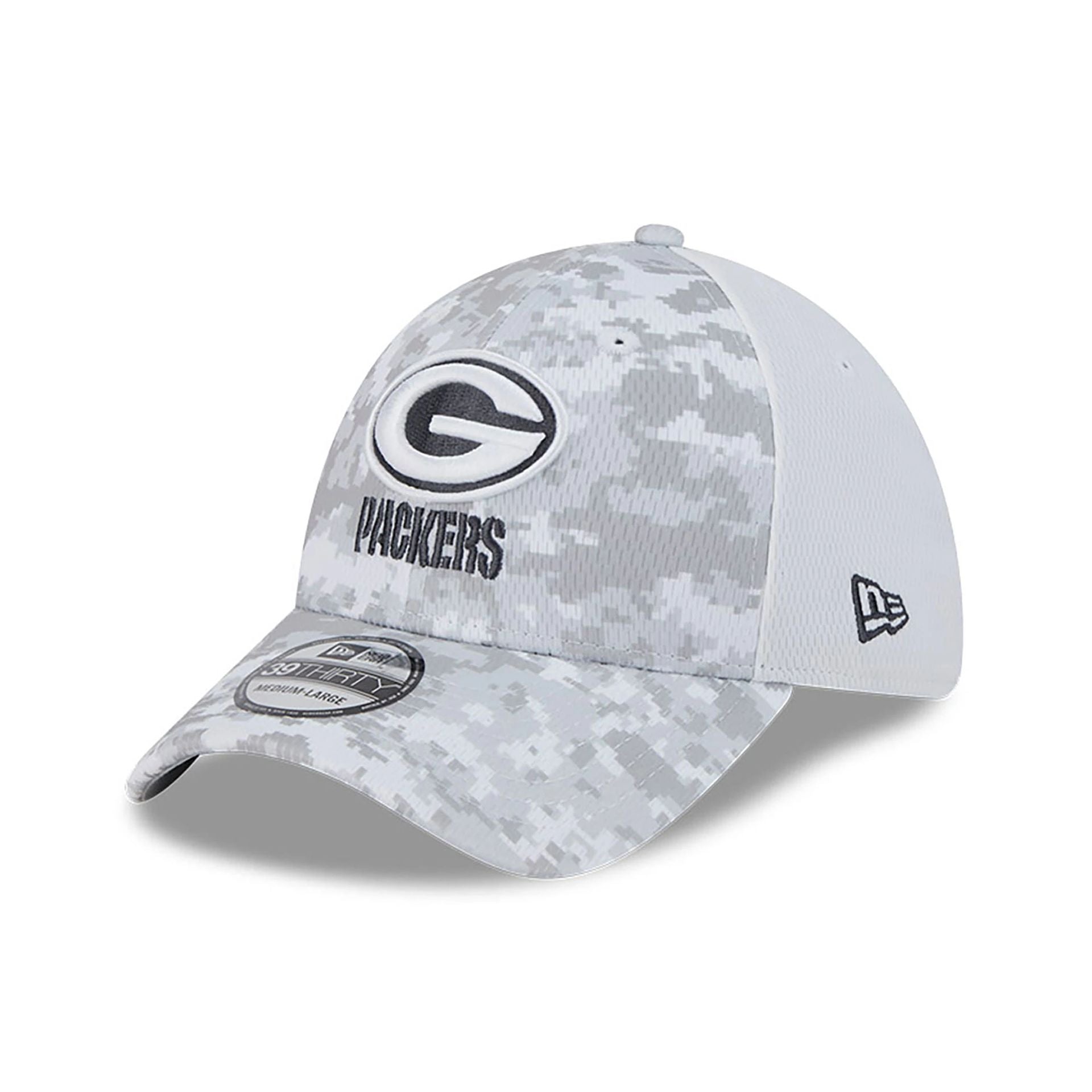 This is a Green Bay Packers NFL Salute To Service 2024 White 39THIRTY Stretch Fit Cap 1